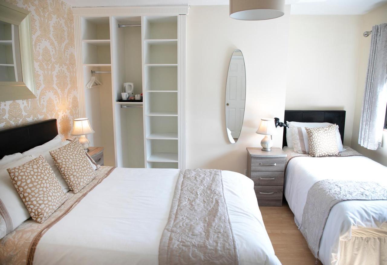 Arch House B&B & Apartments แอธลอน ภายนอก รูปภาพ