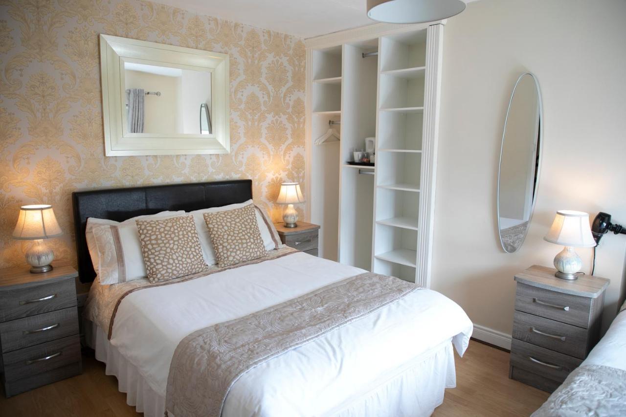 Arch House B&B & Apartments แอธลอน ภายนอก รูปภาพ