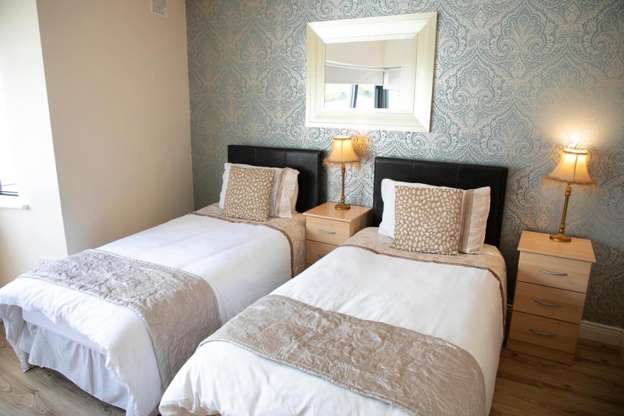 Arch House B&B & Apartments แอธลอน ภายนอก รูปภาพ