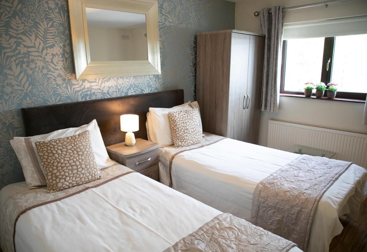 Arch House B&B & Apartments แอธลอน ภายนอก รูปภาพ